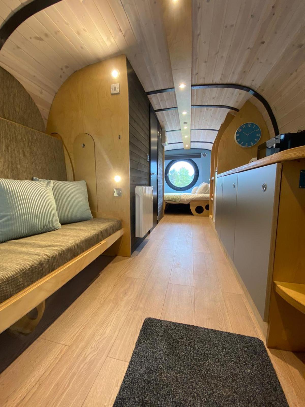 Celtic Minor Pods Villa Ystalyfera Kültér fotó